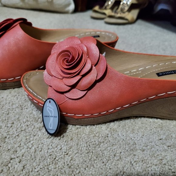 Women's GC Wedge Sandals - Picture 2 of 10